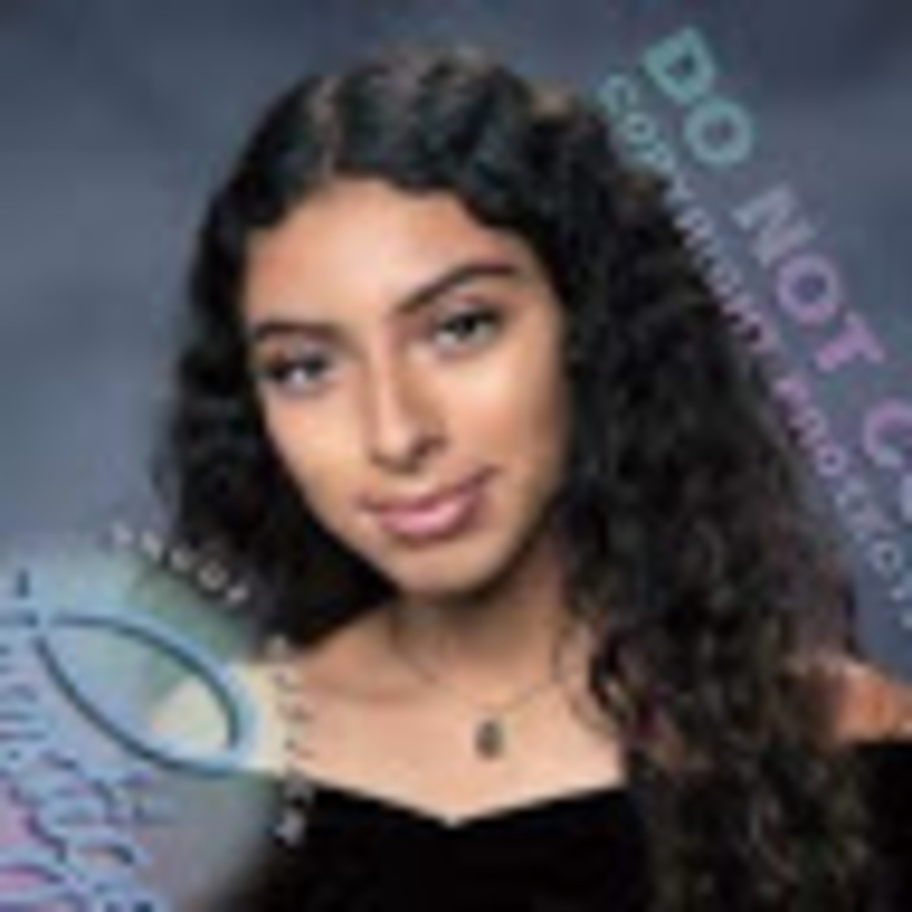 Meet your Posher, Eliseana